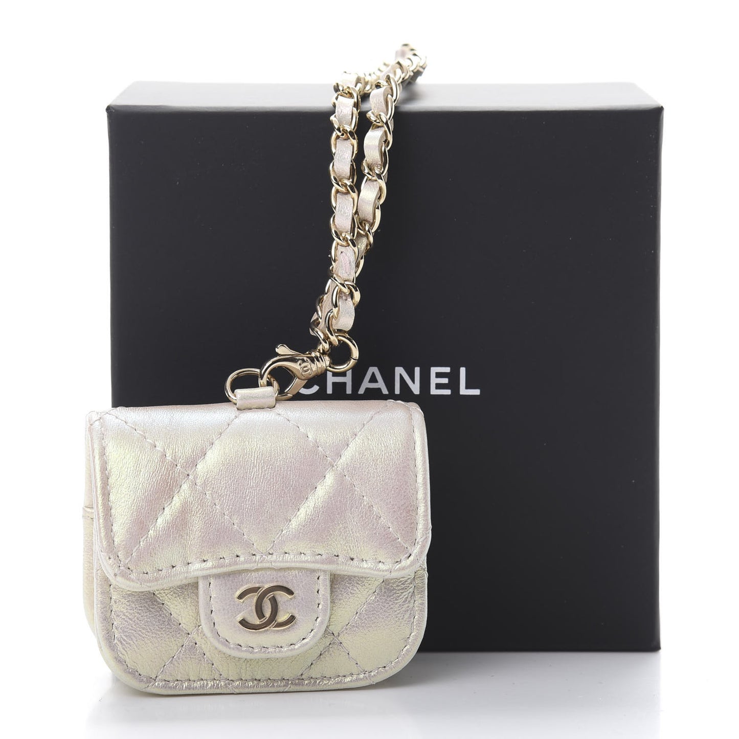 Iridescent Lambskin Quilted Airpods Pro Case Ivory