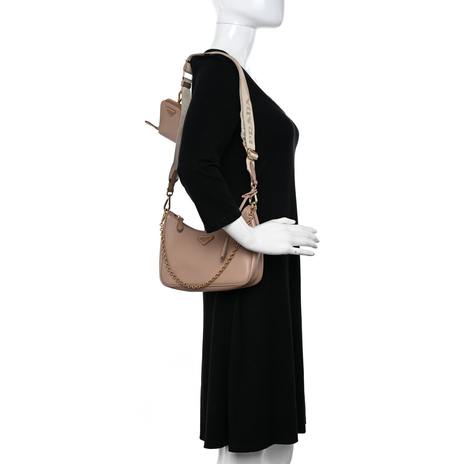 Prada Saffiano Lux Re-Edition 2005 Shoulder Bag Cammeo 2 of 13