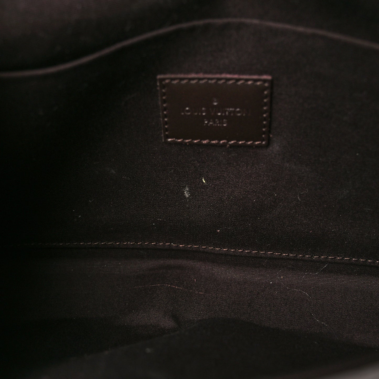 Vernis Pochette Felicie Chain Wallet Amarante