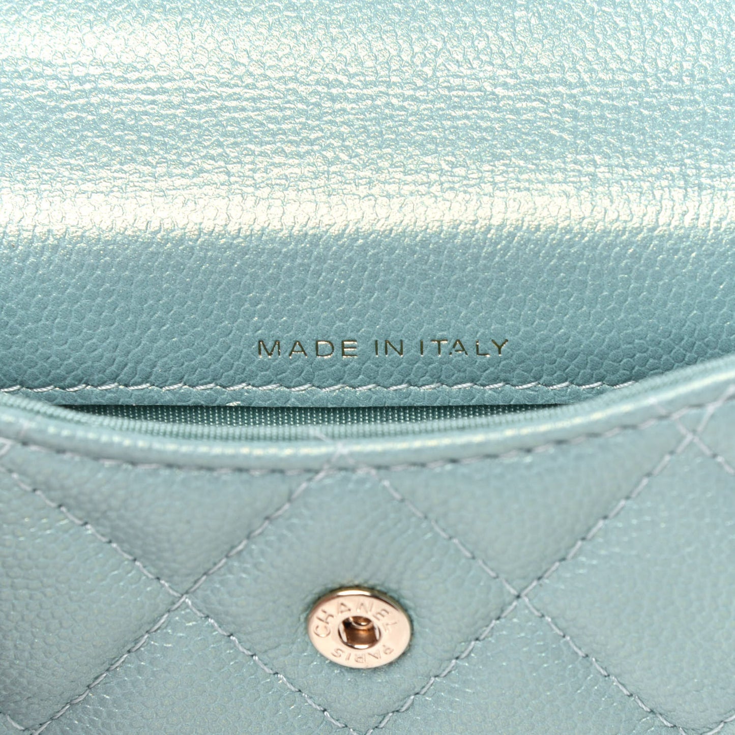 Iridescent Caviar Quilted Pearl On Top Coin Purse With Chain Light Green
