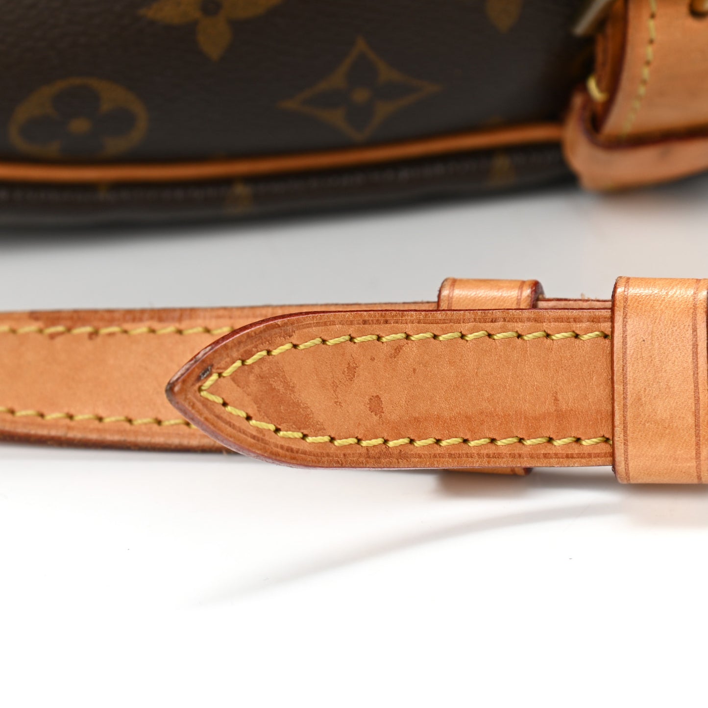 Monogram Saumur 30