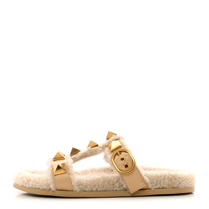 Valentino Garavani Shearling Roman Stud Slide Sandals 38.5 Sahara Beige 1 of 7