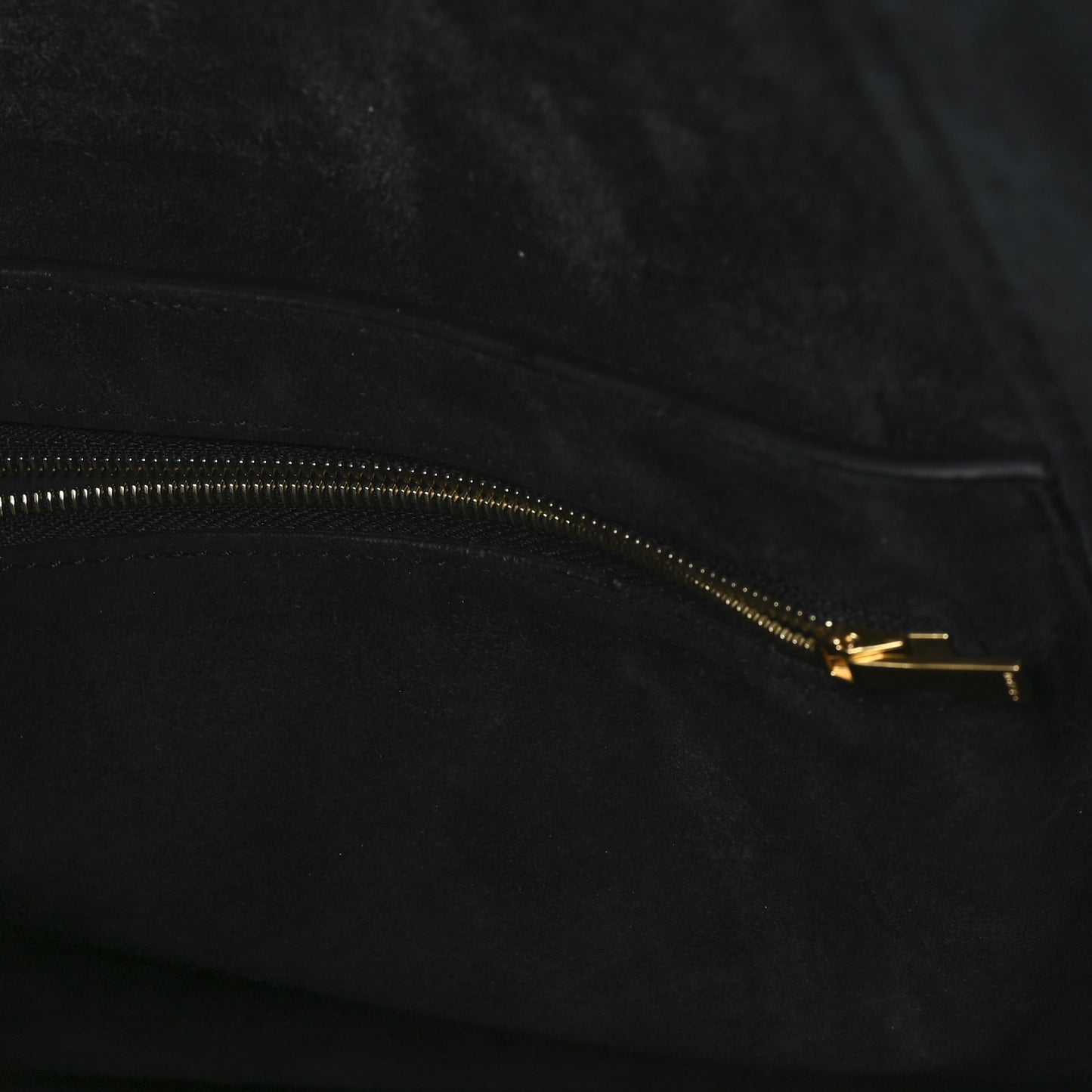 Soft Grained Calfskin Sangle Bucket Bag Black