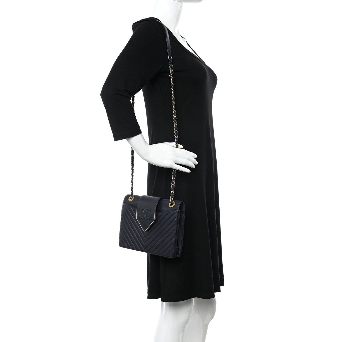 Shiny Sheepskin Chevron Quilted Collar and Tie Flap Black