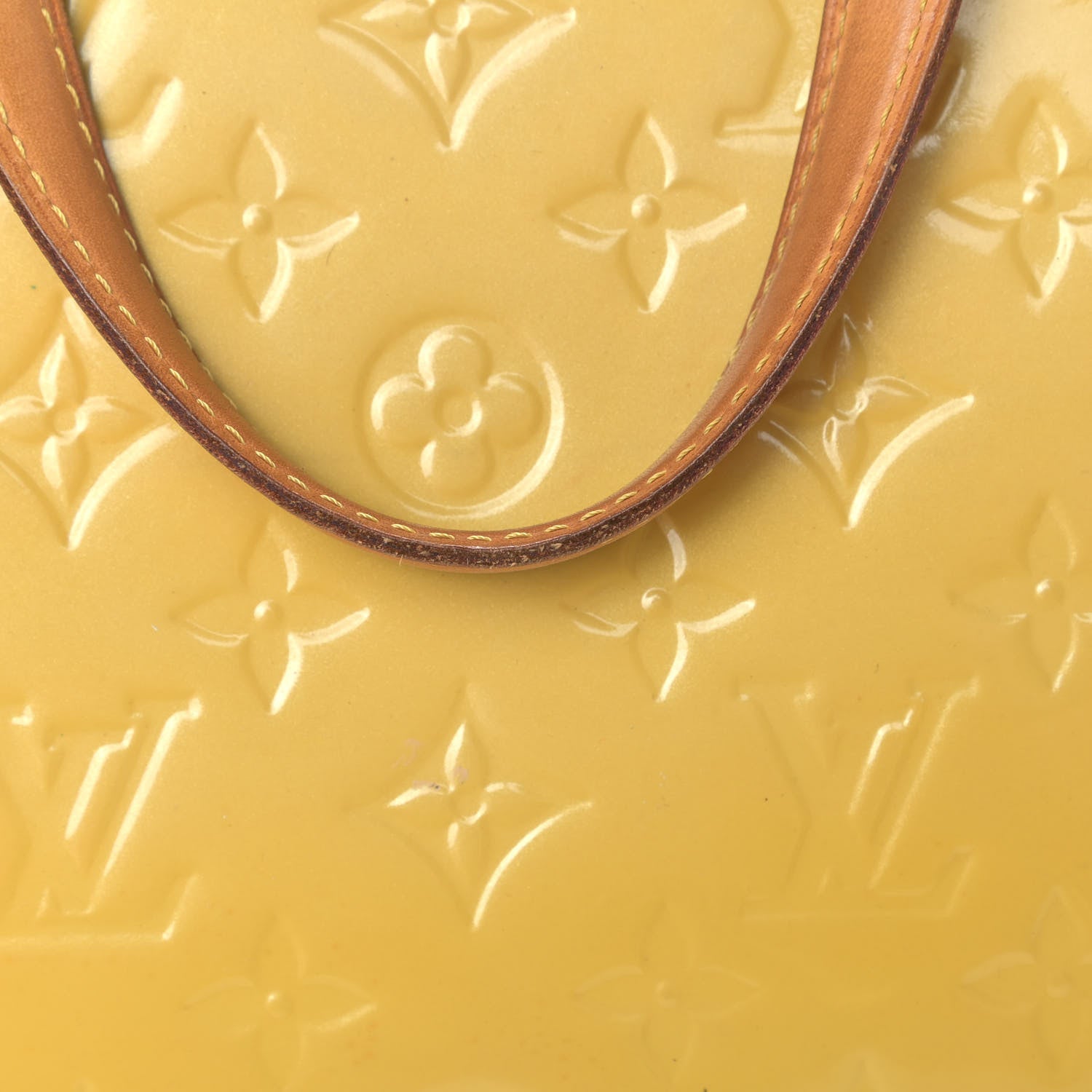 Louis Vuitton Vernis Brea MM Blanc Corail 13 of 16