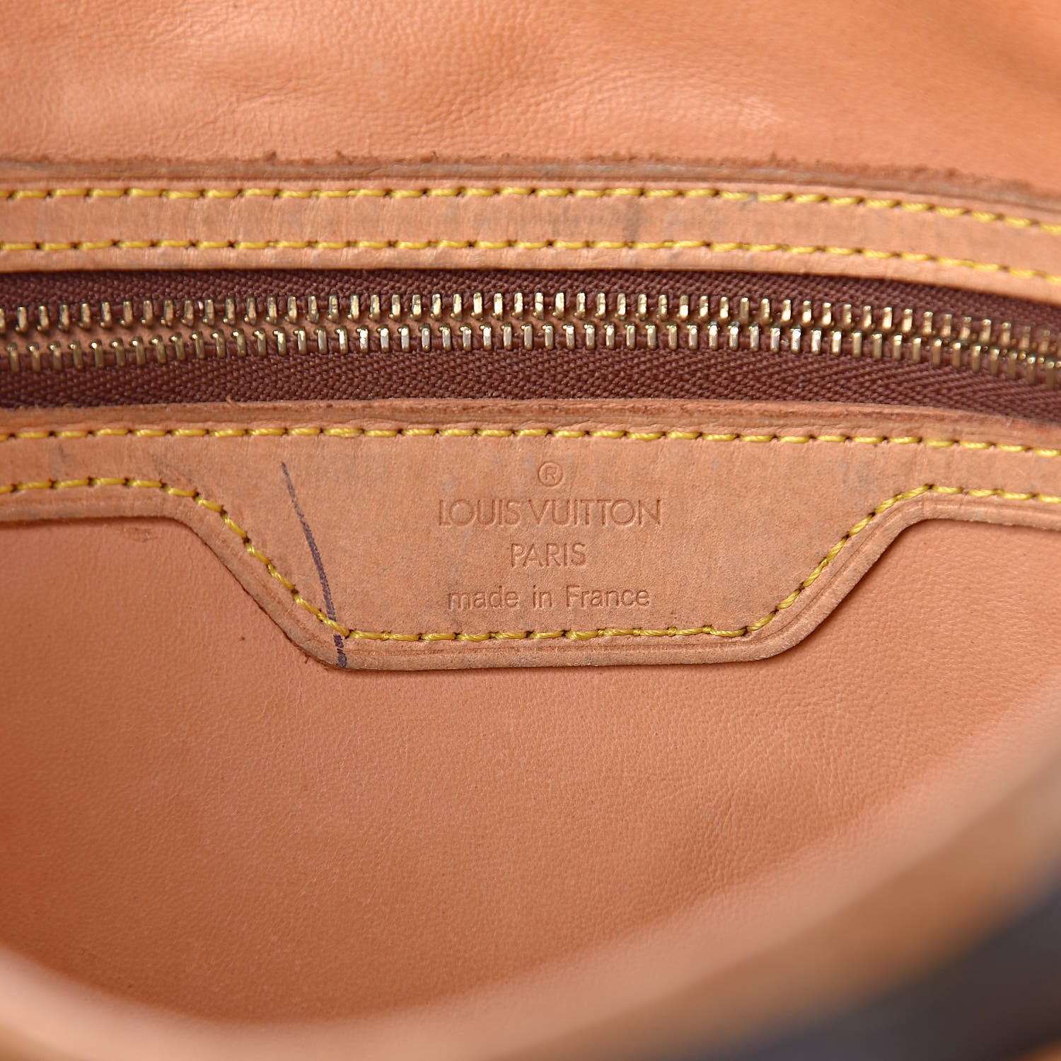 Louis Vuitton Monogram Petit Bucket 23 6 of 18