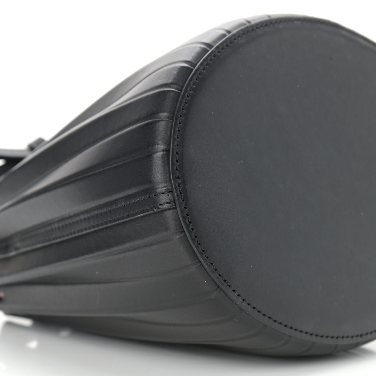 Vegetable Tanned Calfskin Pleated Mini Bucket Bag Black Flamma