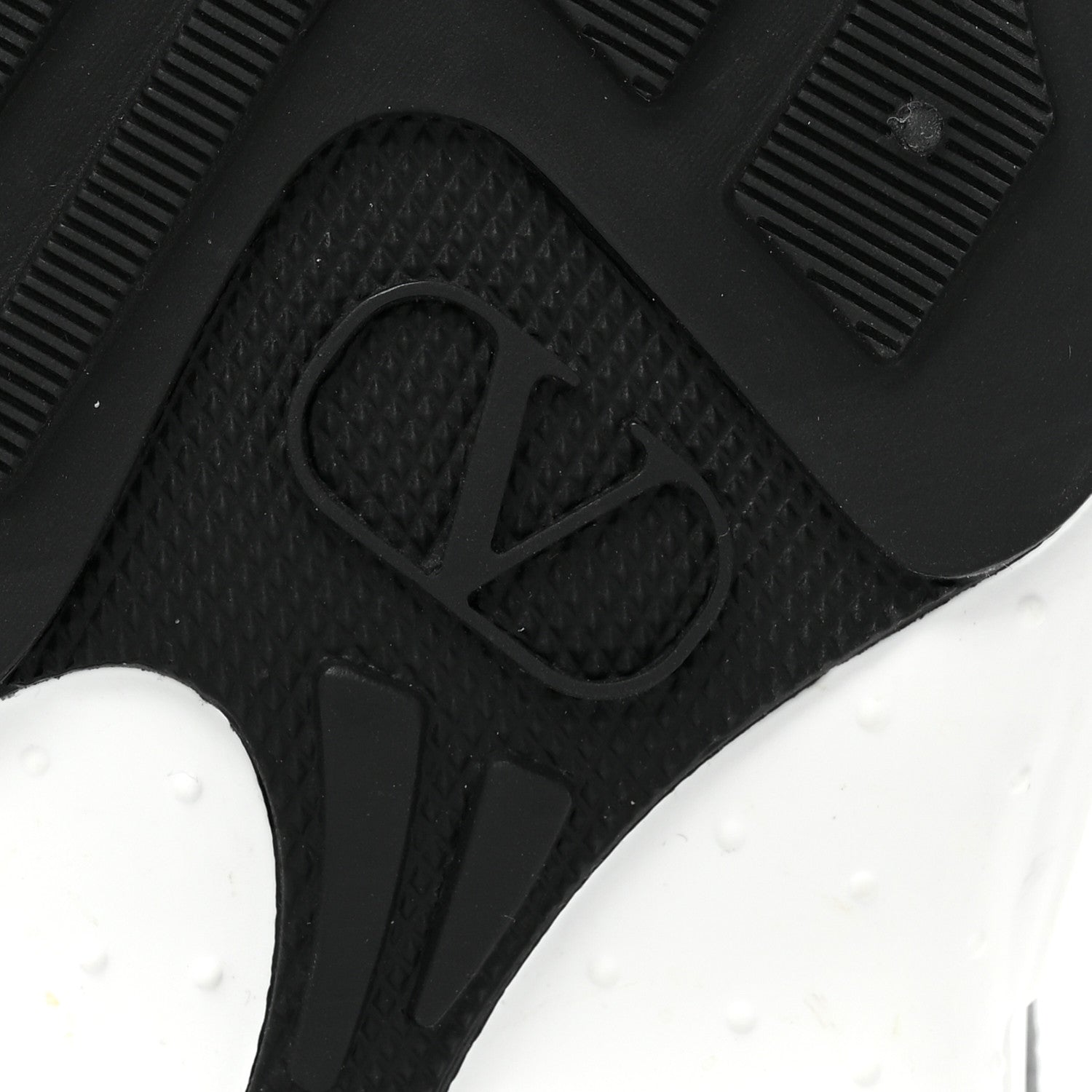 Valentino Garavani Calfskin Split Shegoes Sneakers 39 Ghiaccio White 7 of 9