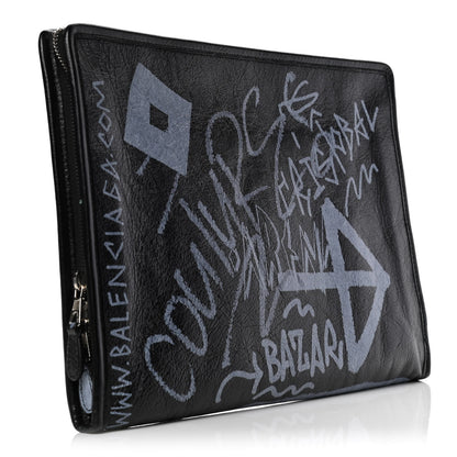 Balenciaga Agneau Arena Graffiti All Over Bazar Pouch Black White 3 of 6