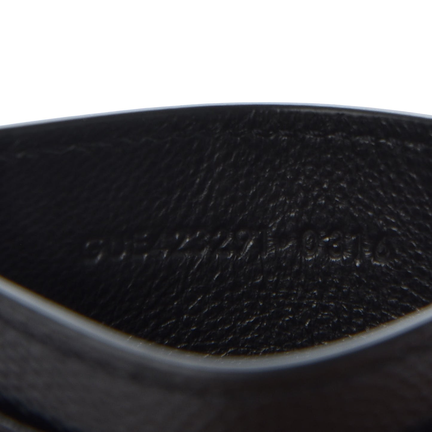 Grain De Poudre Matelasse Chevron Monogram Credit Card Case Black