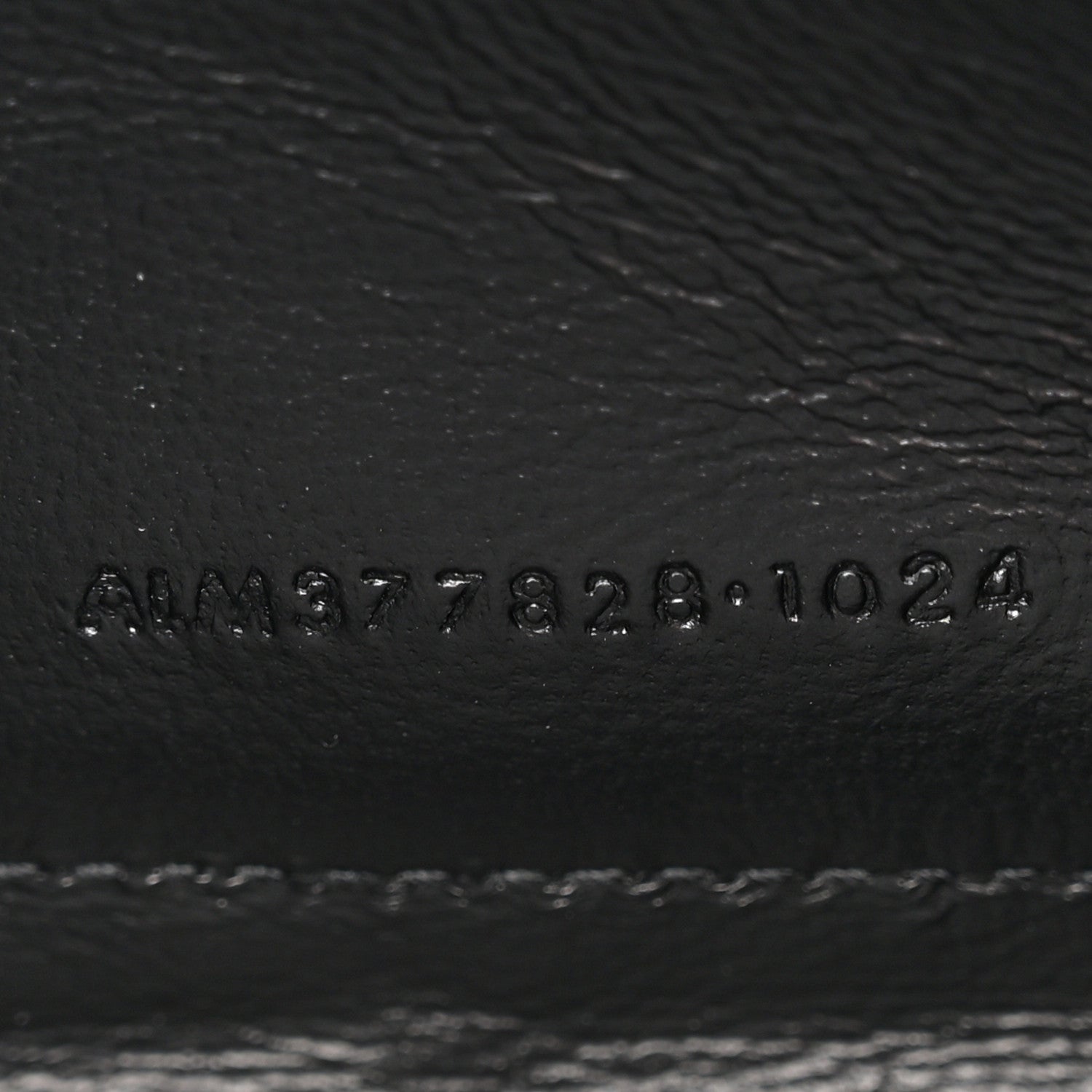 Saint Laurent Grain De Poudre Matelasse Chevron Monogram Monochrome Chain Wallet Black 7 of 10