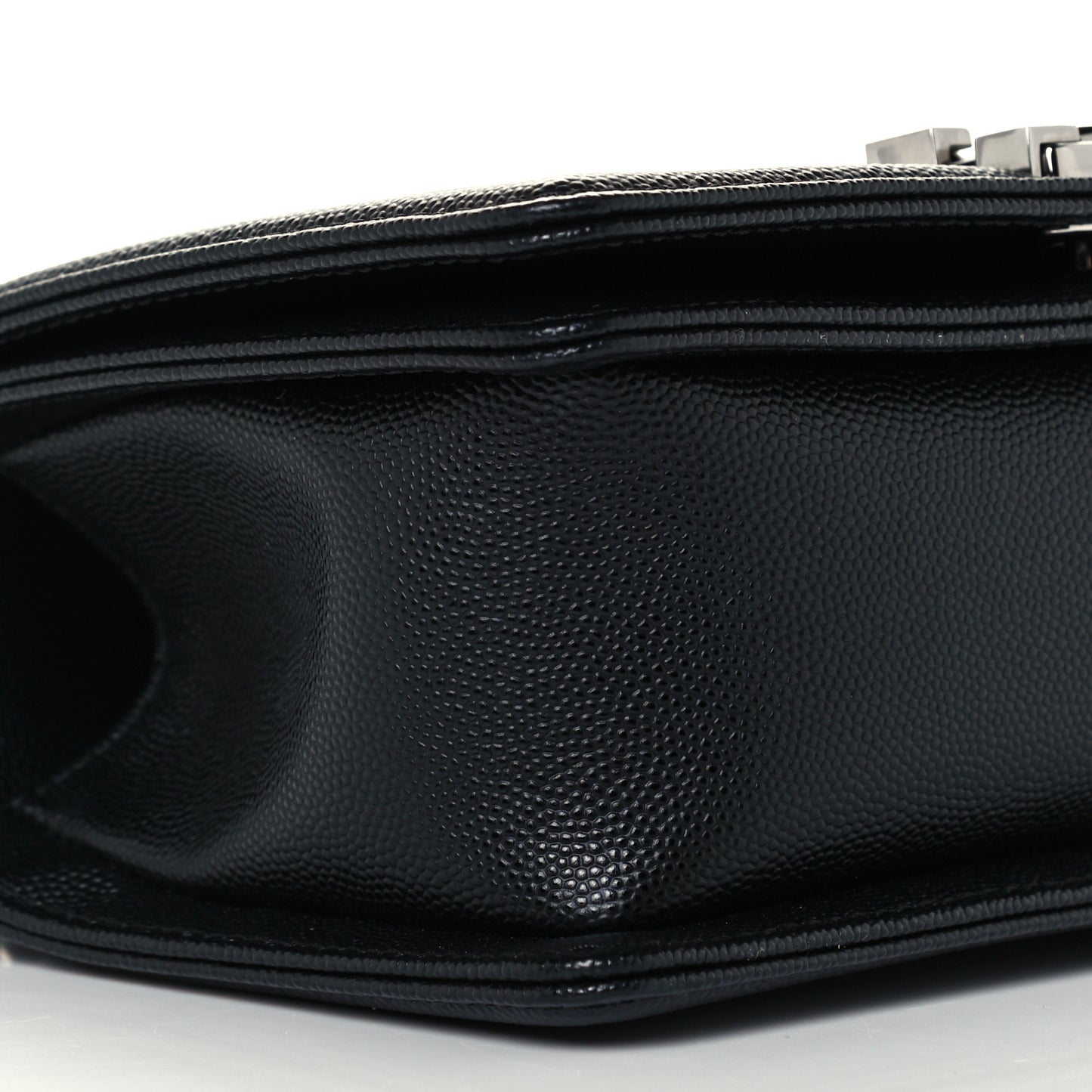 Caviar Chevron Quilted Small Boy Flap Black
