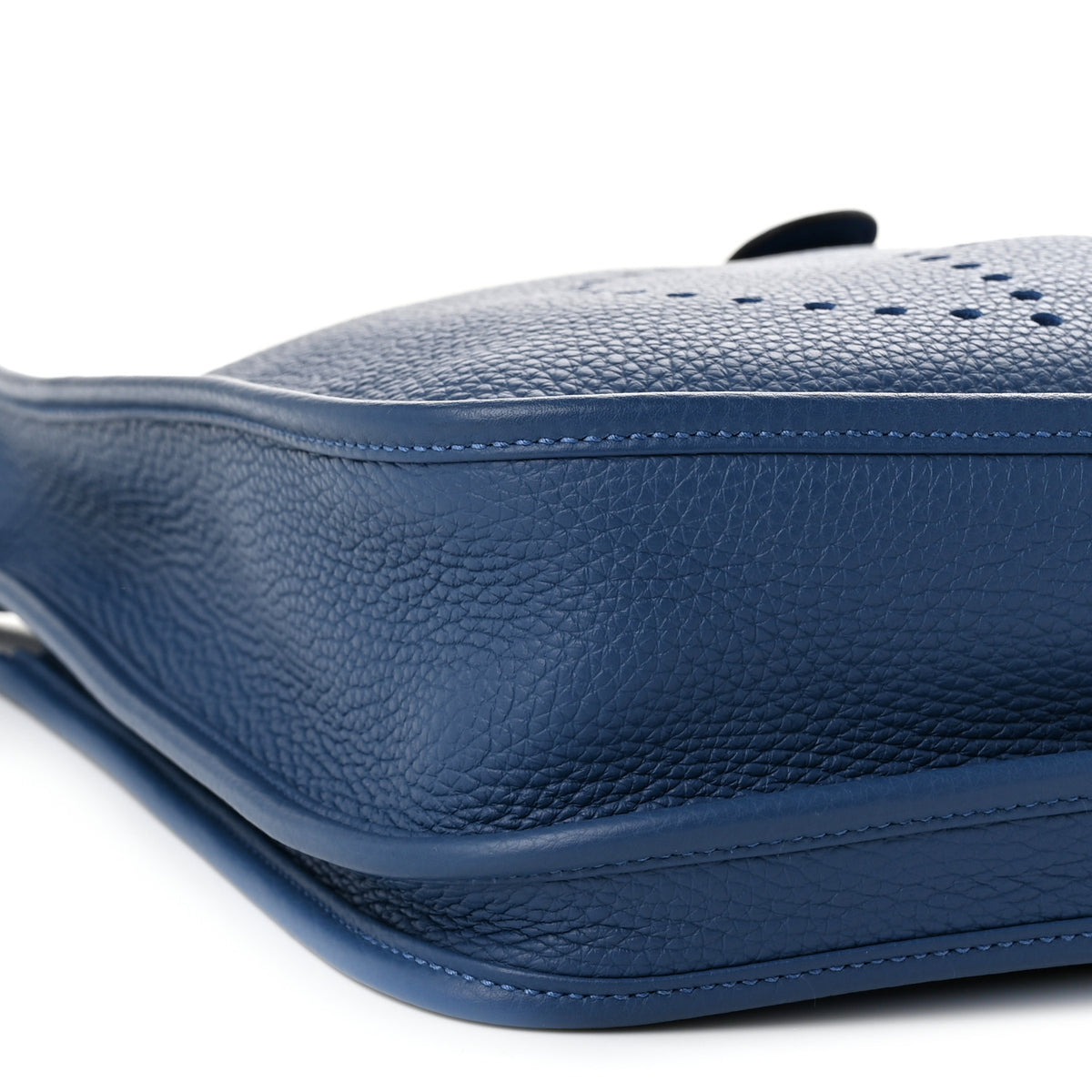 Taurillon Clemence Evelyne III PM Bleu Tie