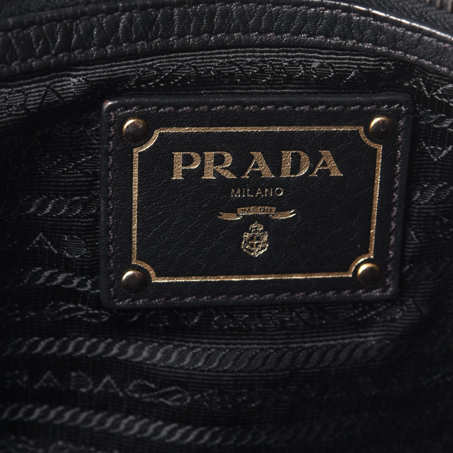Vitello Daino Tote Nero Black