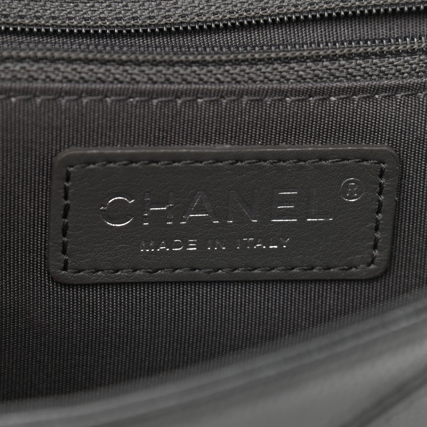 Caviar Macro Chevron Single Flap Black
