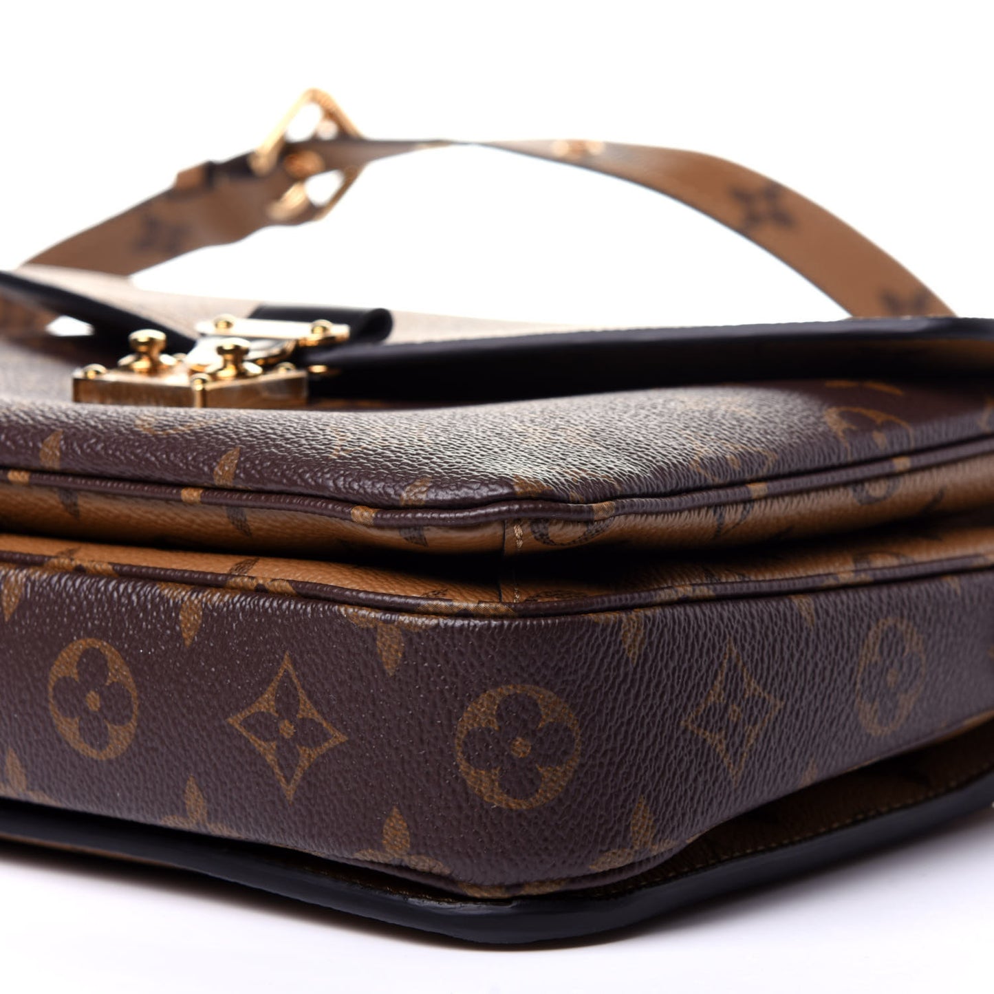 Reverse Monogram Pochette Metis
