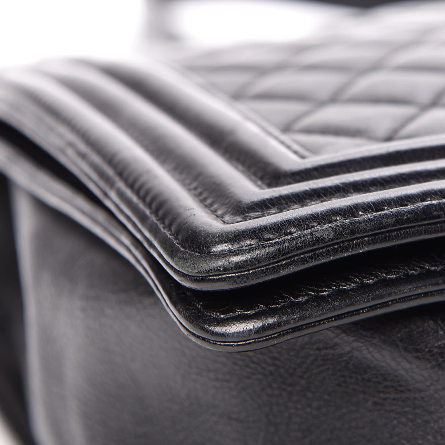 Calfskin Quilted Large Boy Flap Black