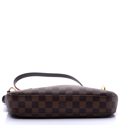 Louis Vuitton Damier Ebene South Bank Besace 10 of 13
