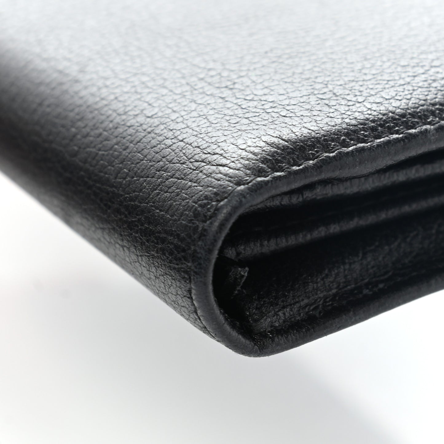 Goatskin Camellia Embossed Yen Wallet Black
