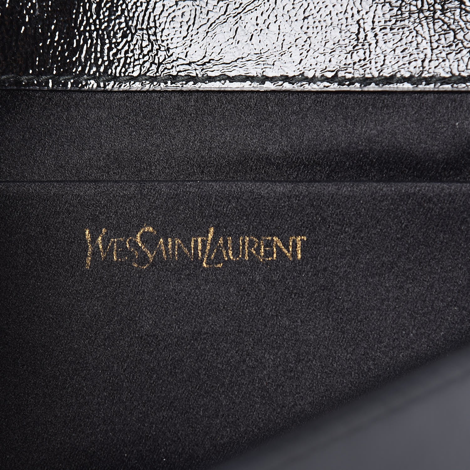 Saint Laurent Textured Patent Monogram Large Belle De Jour Clutch Black 6 of 9