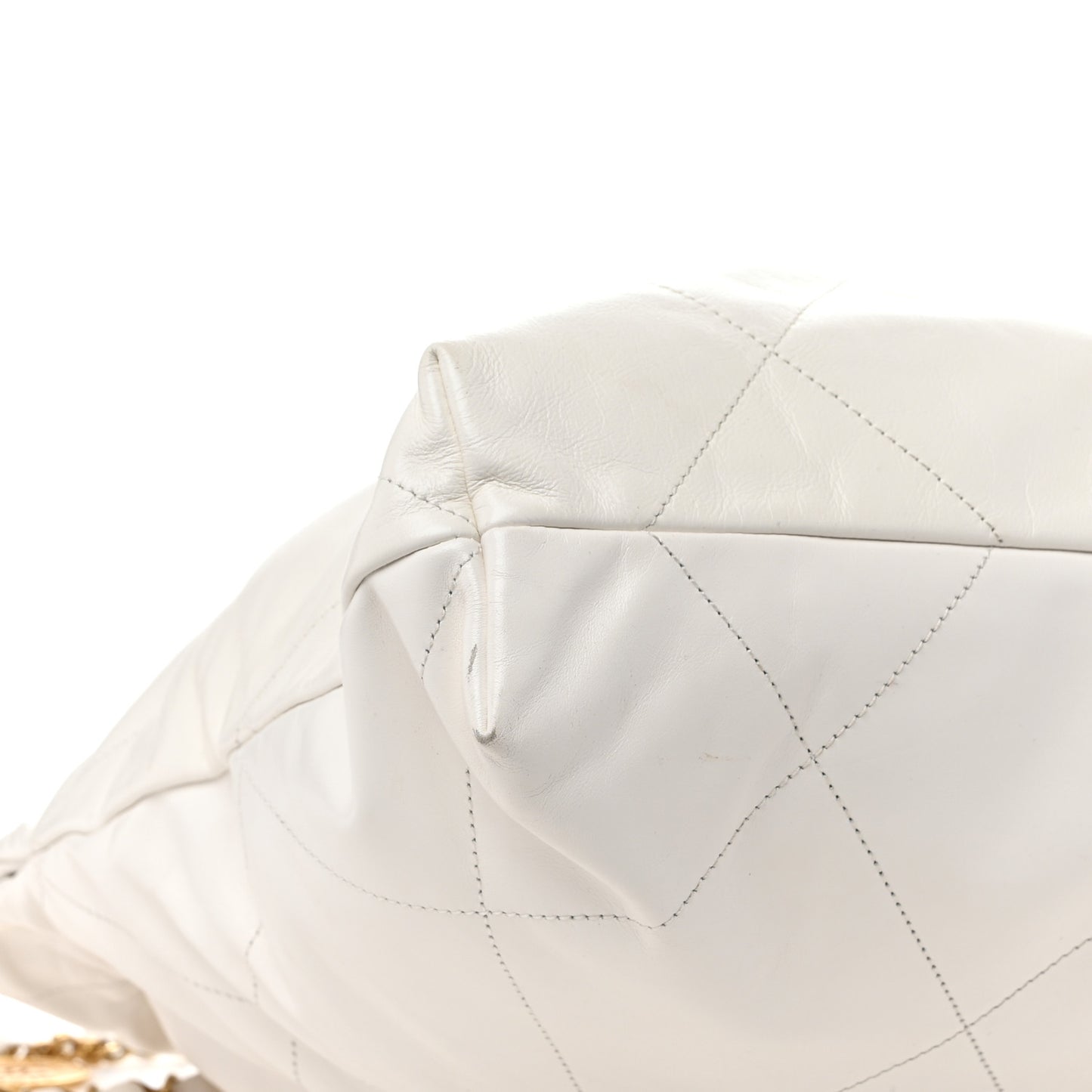 Shiny Calfskin Quilted Chanel 22 White