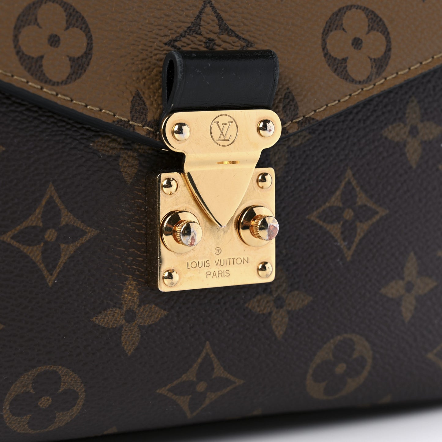Reverse Monogram Pochette Metis