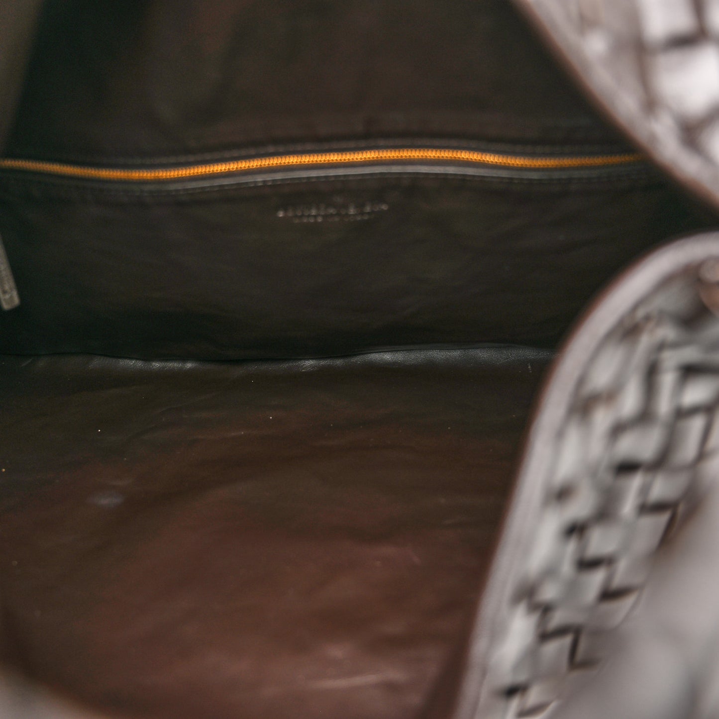 Calfskin Intrecciato Large Hop Ebano