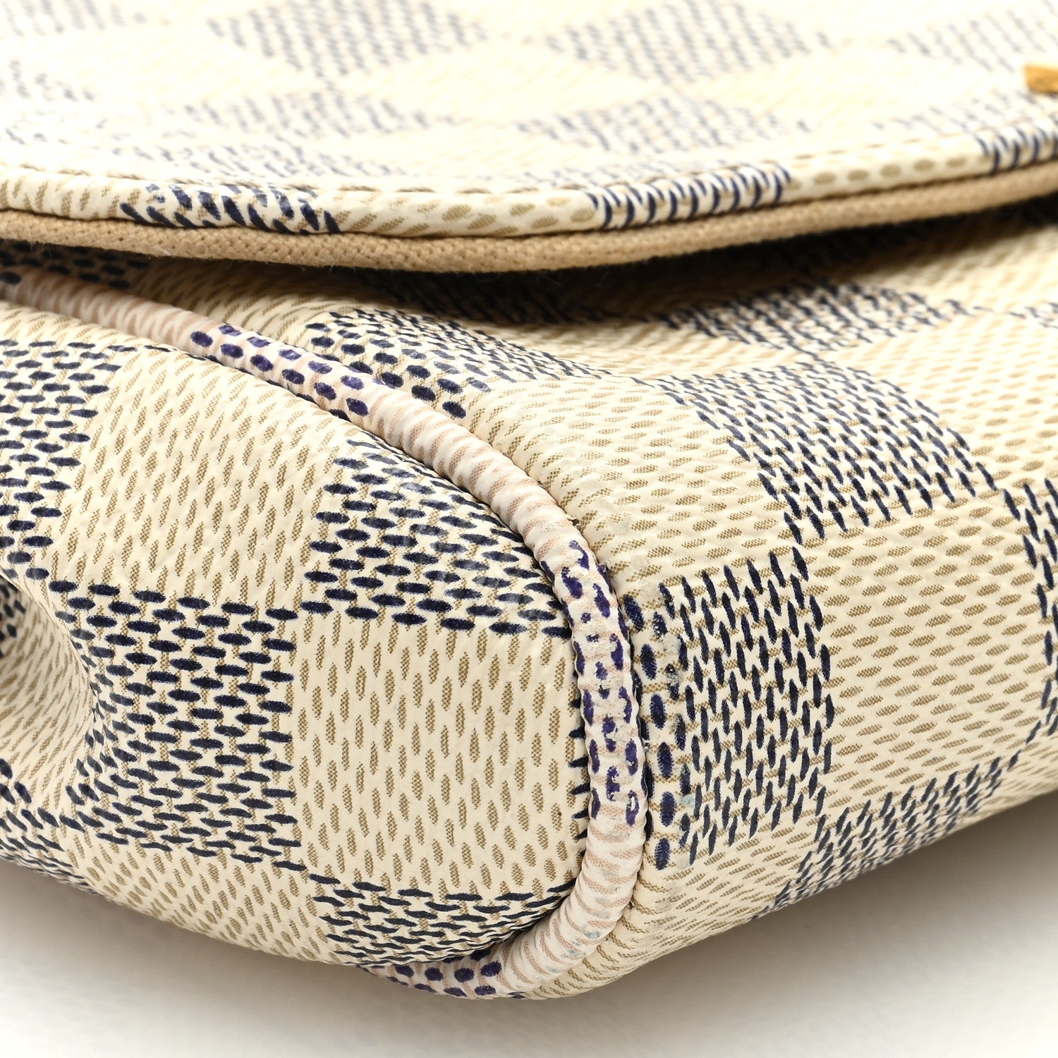 Louis Vuitton Damier Azur Favorite PM 7 of 8