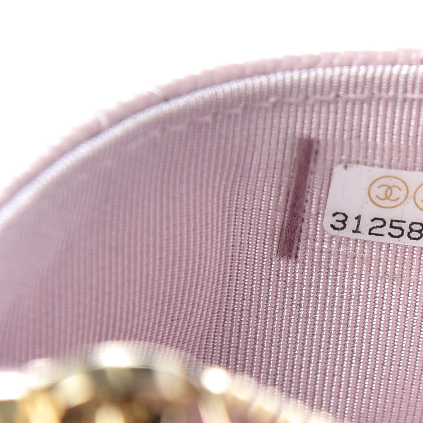 Caviar Quilted CC Zip Card Holder Light Pink