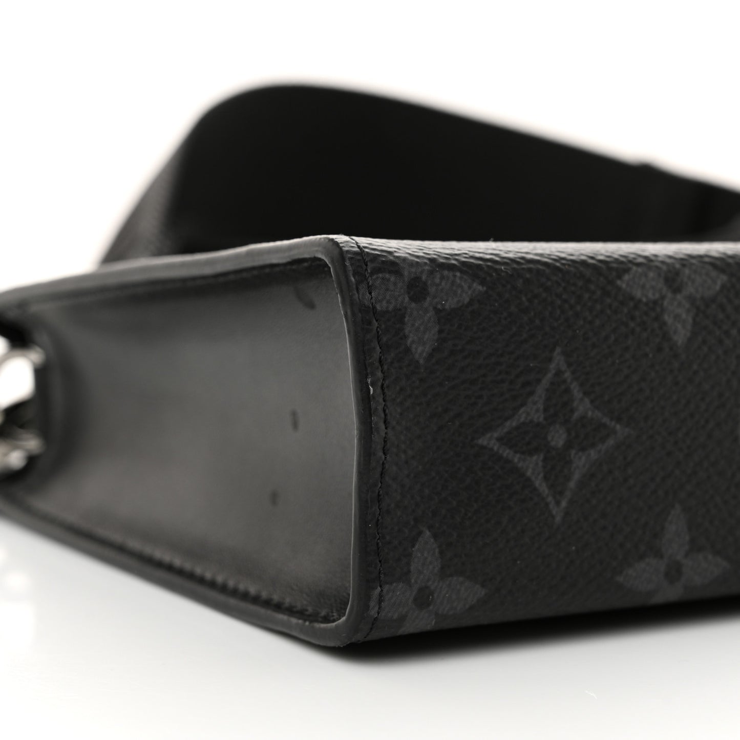 Reverse Monogram Eclipse Gaston Wearable Wallet
