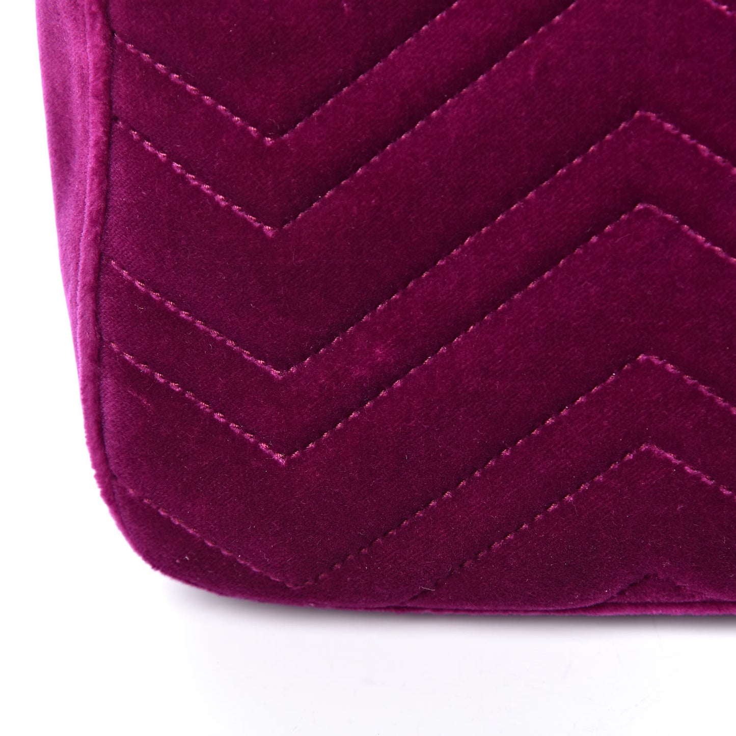 Velvet Matelasse Medium GG Marmont Shoulder Bag Fuchsia Violet Cyclamen