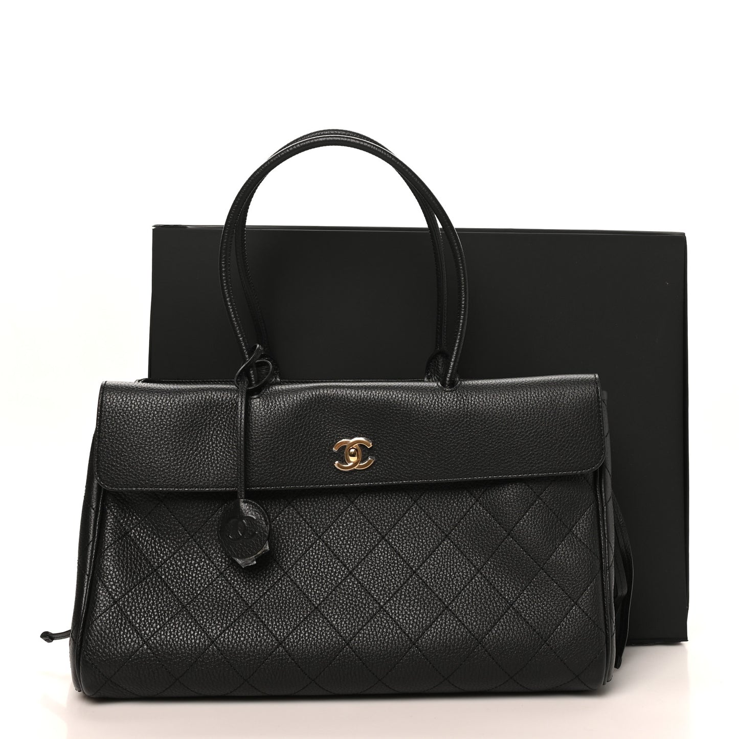 Grained Calfskin Stitched Urban Essentials Large Shopping Bag Black