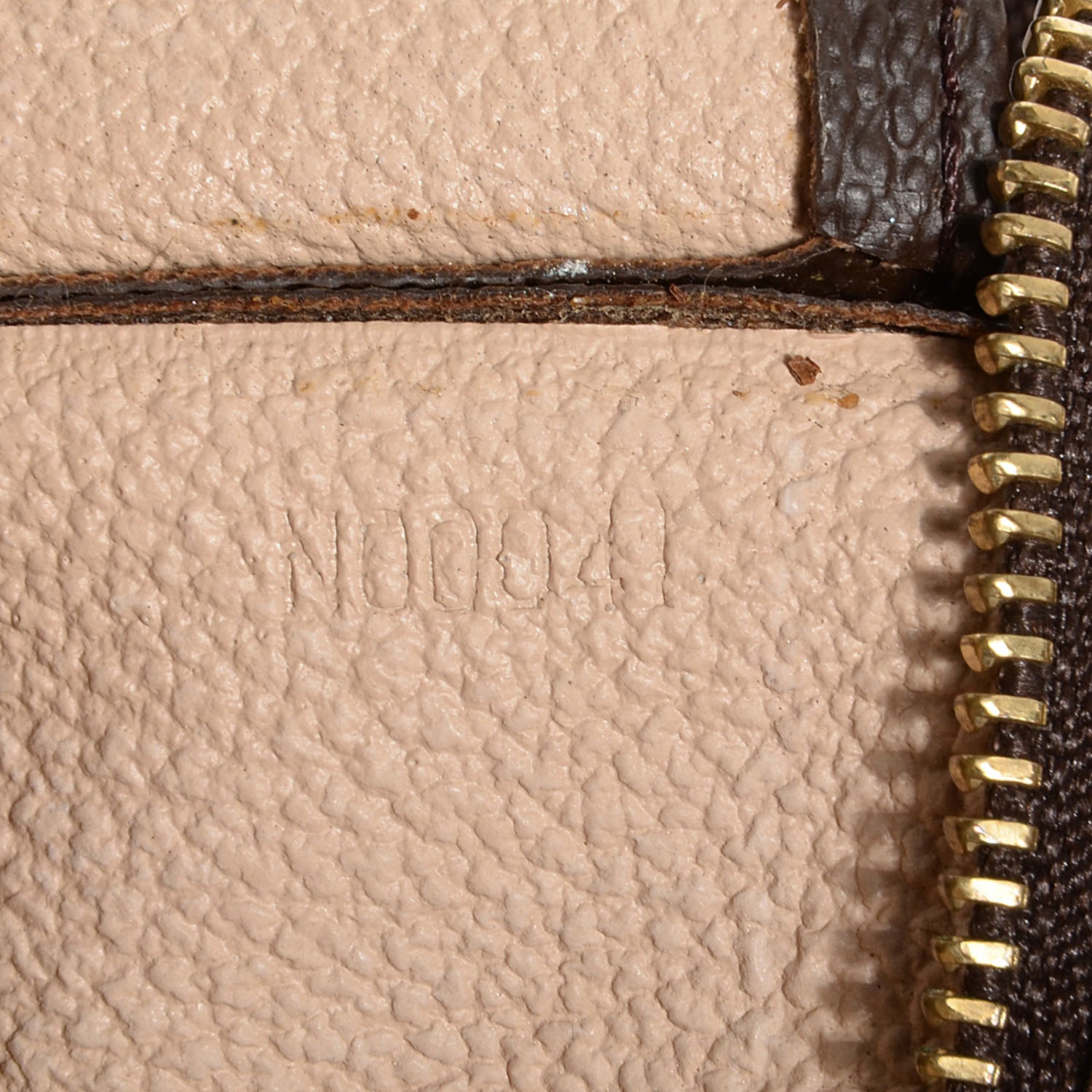 Louis Vuitton Monogram Toiletry Pouch 19 6 of 7