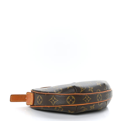 Louis Vuitton Monogram Croissant PM 4 of 9
