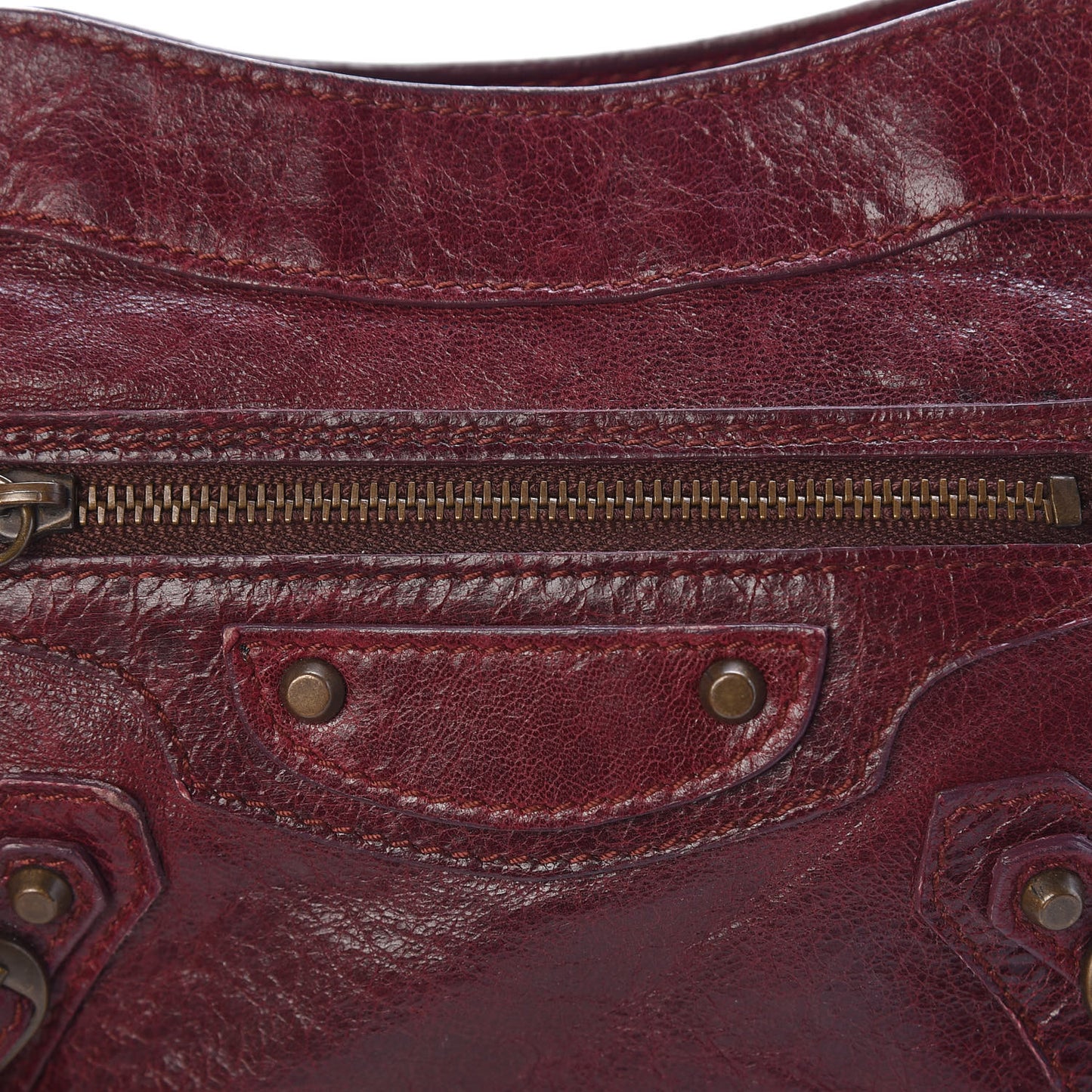 Agneau Classic Hardware Shoulder Bag Bordeaux