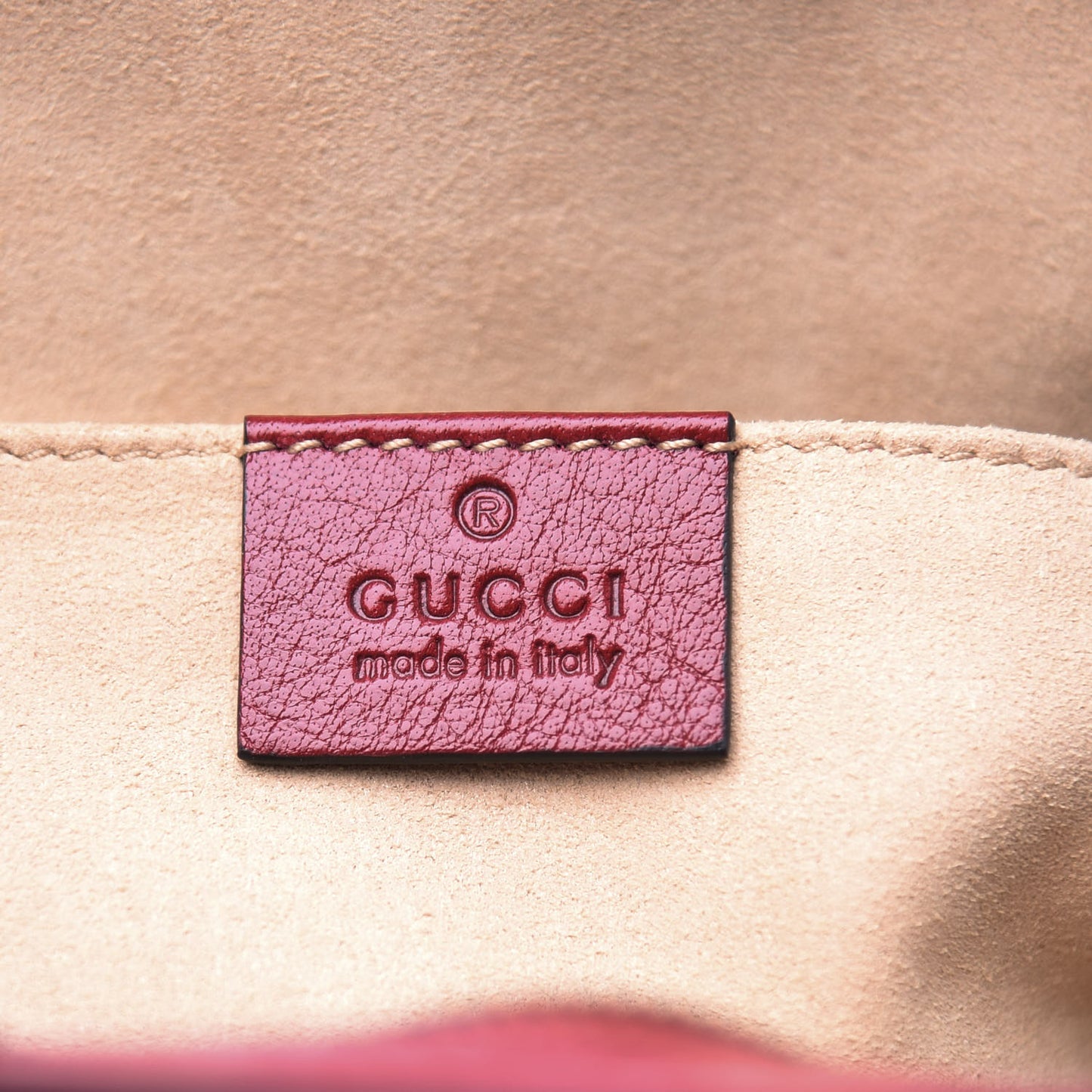 Piuma Lux Calfskin Small Re(Belle) Crossbody Bag Romantic Cerise