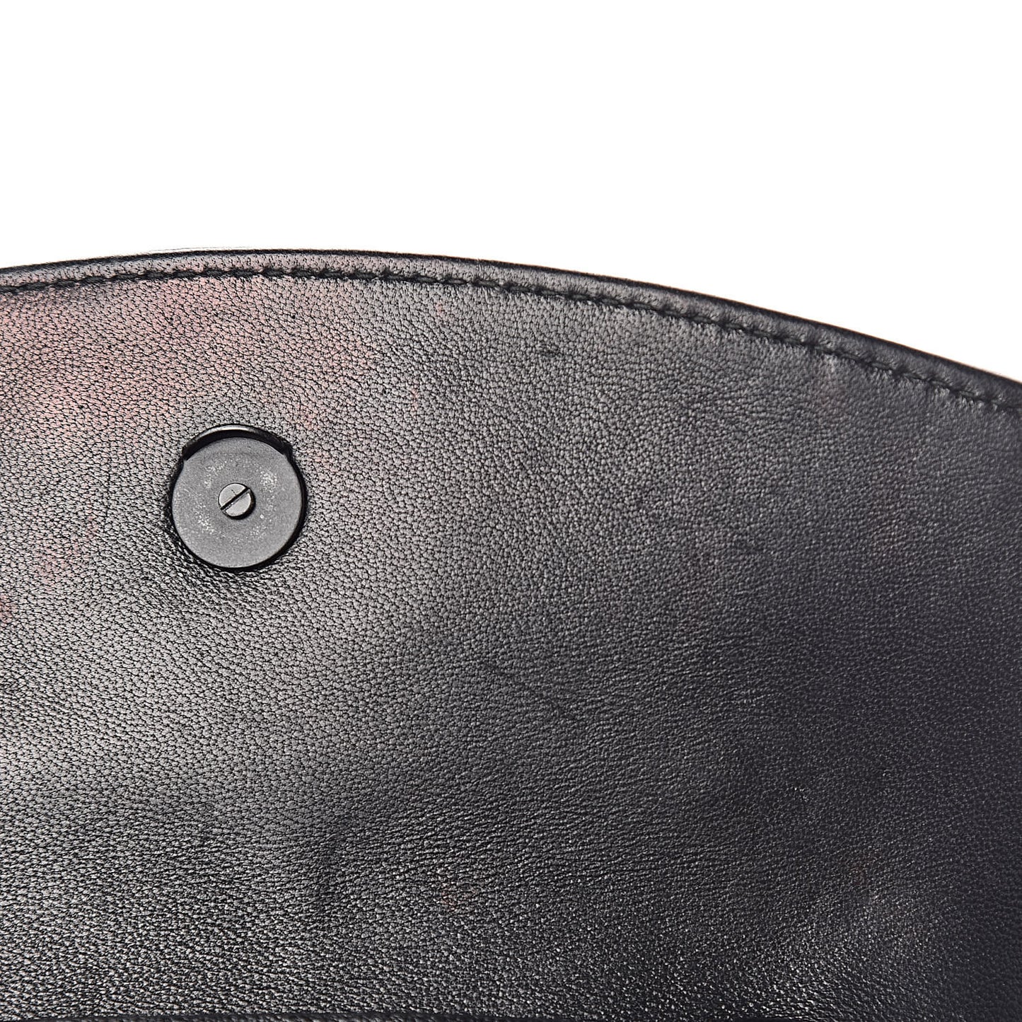 Shiny Goatskin Logo Embossed Monochrome BB Wallet On Chain Black