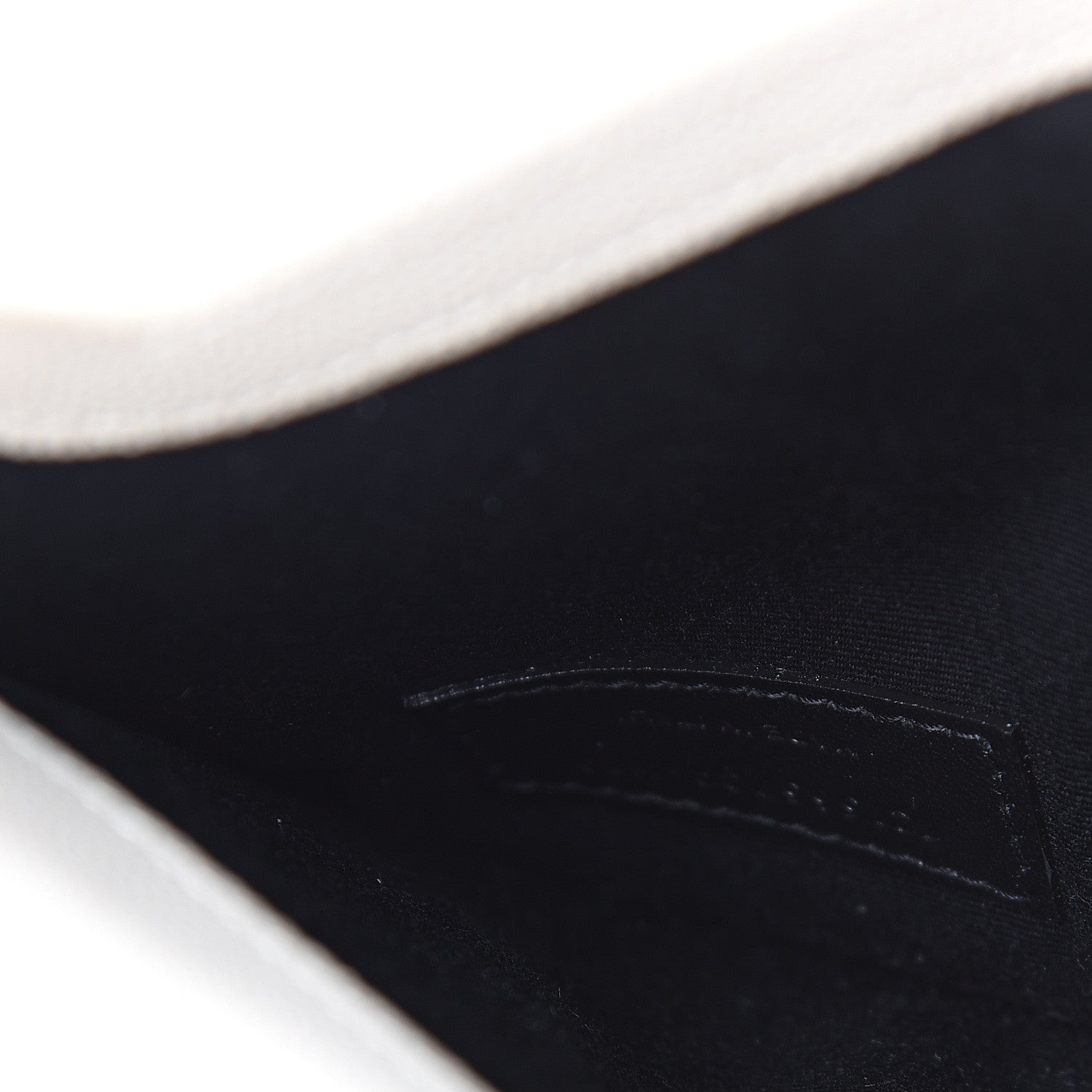 Saint Laurent Grain De Poudre Uptown Pouch Crema Soft 6 of 7