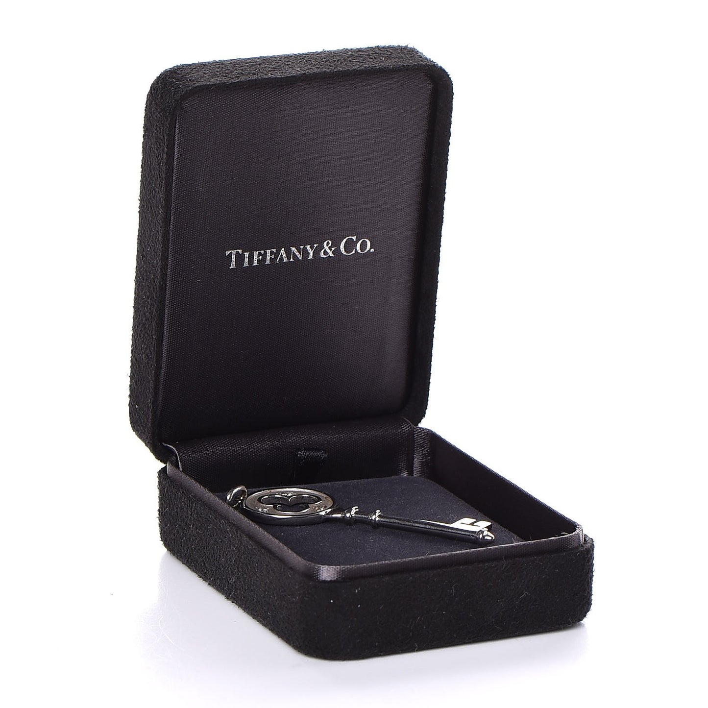 18K White Gold Diamond Clover Key Pendant