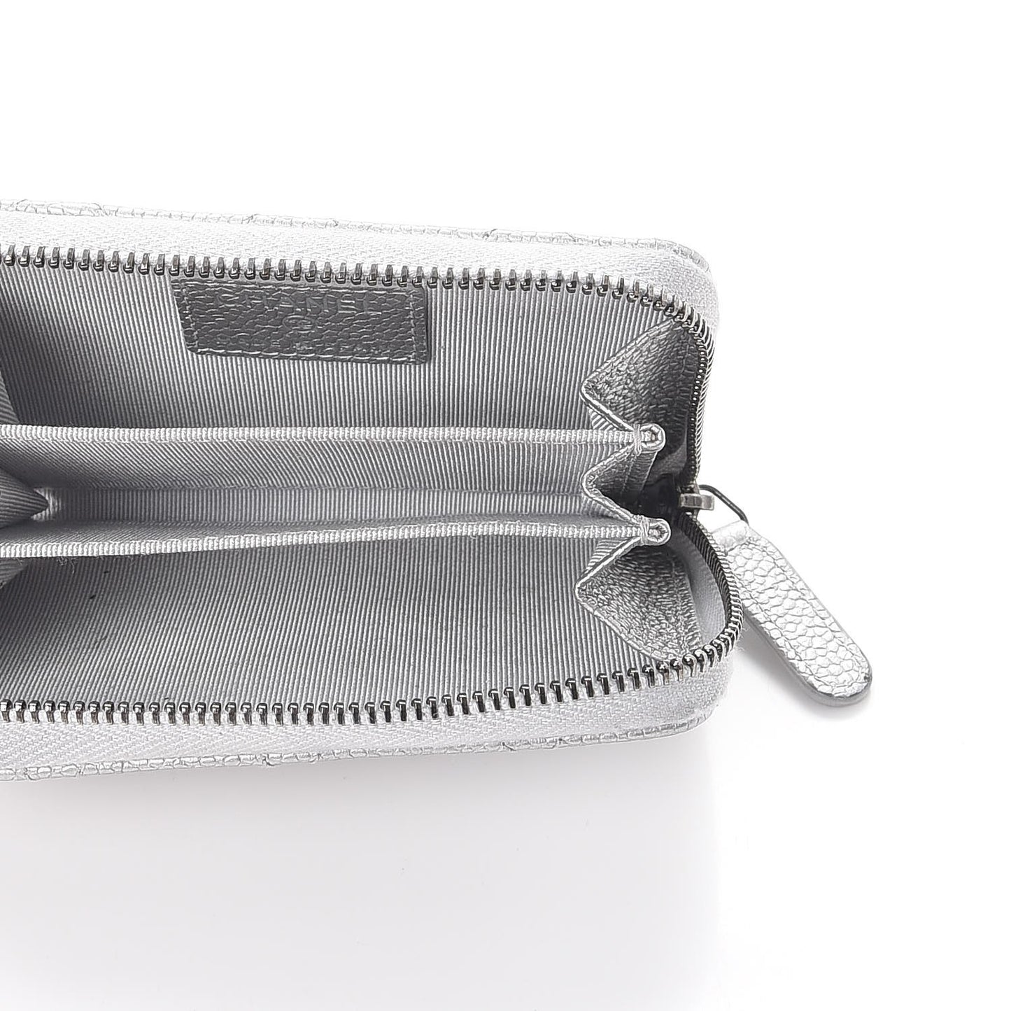 Metallic Caviar Quilted Zip Coin Purse Silver