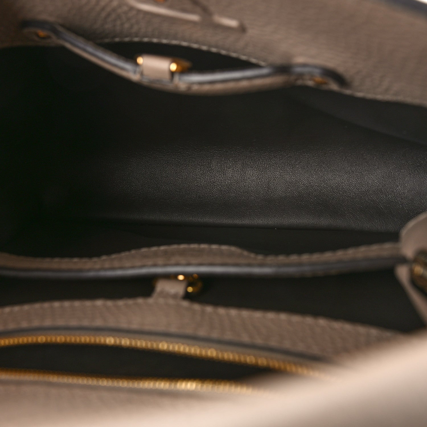 Louis Vuitton Taurillon Capucines BB Galet 5 of 10