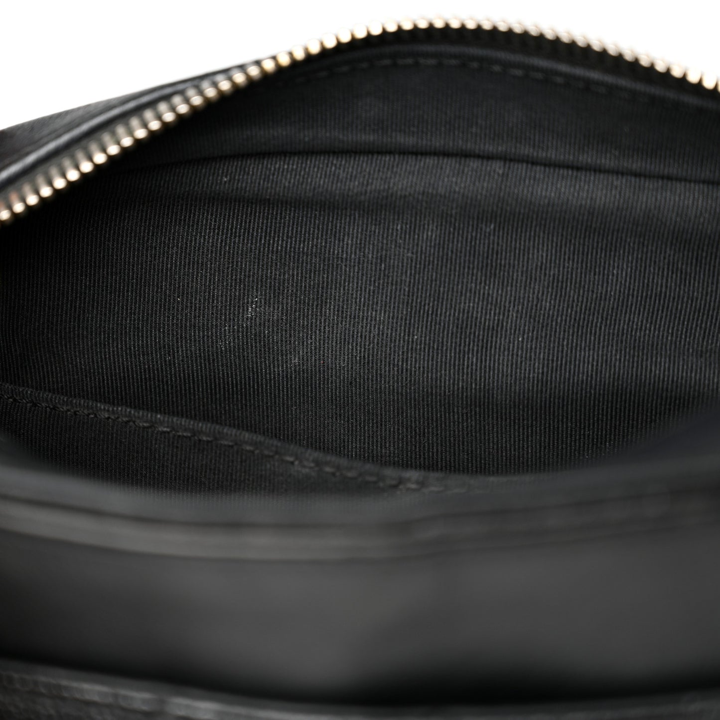 Shiny Caviar Quilted Small In & Out Camera Case Black