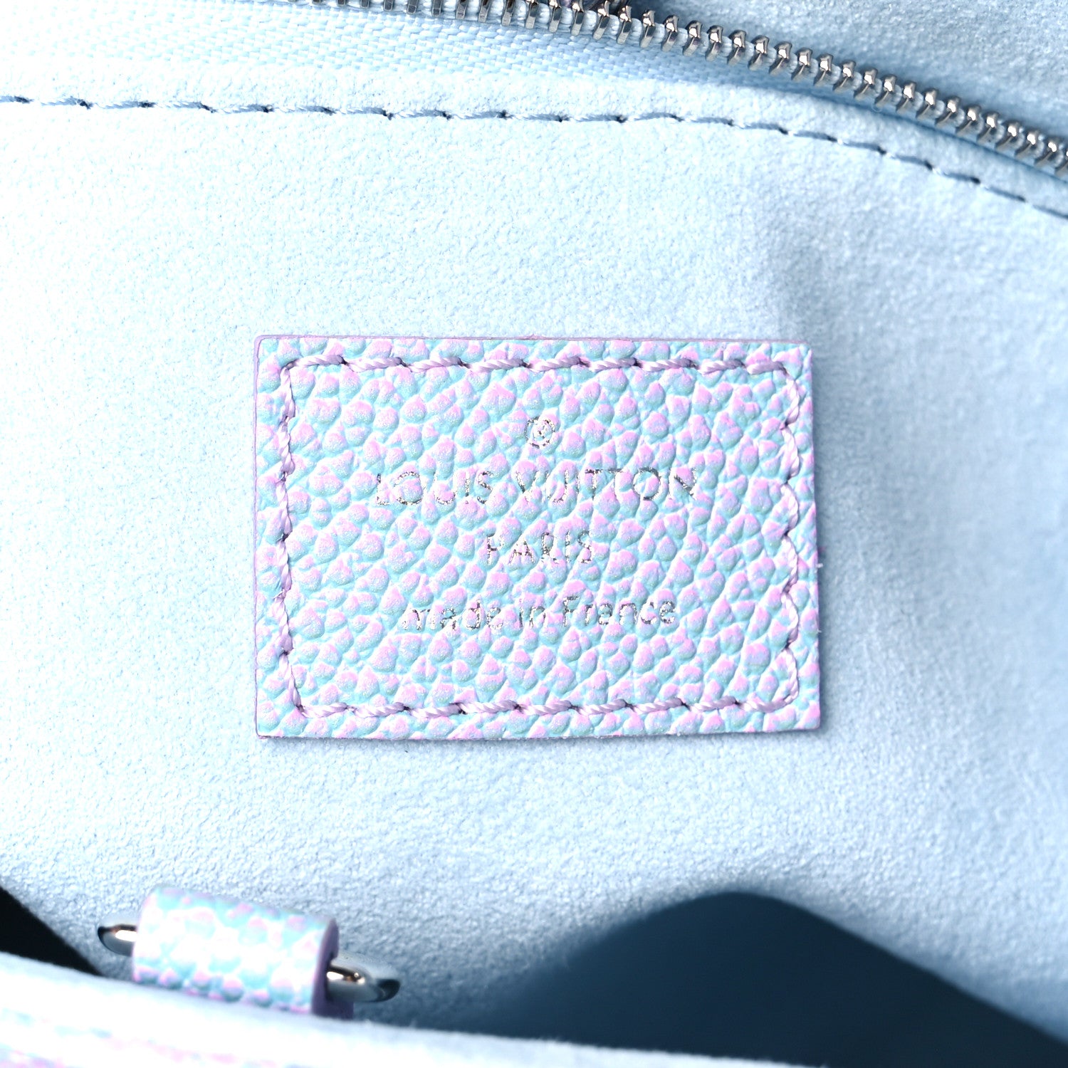 Louis Vuitton Empreinte Monogram Summer Stardust Onthego PM Lilas 6 of 9