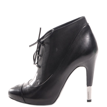 Chanel Leather Lacets Cap Toe Booties 38 Noir 1 of 9