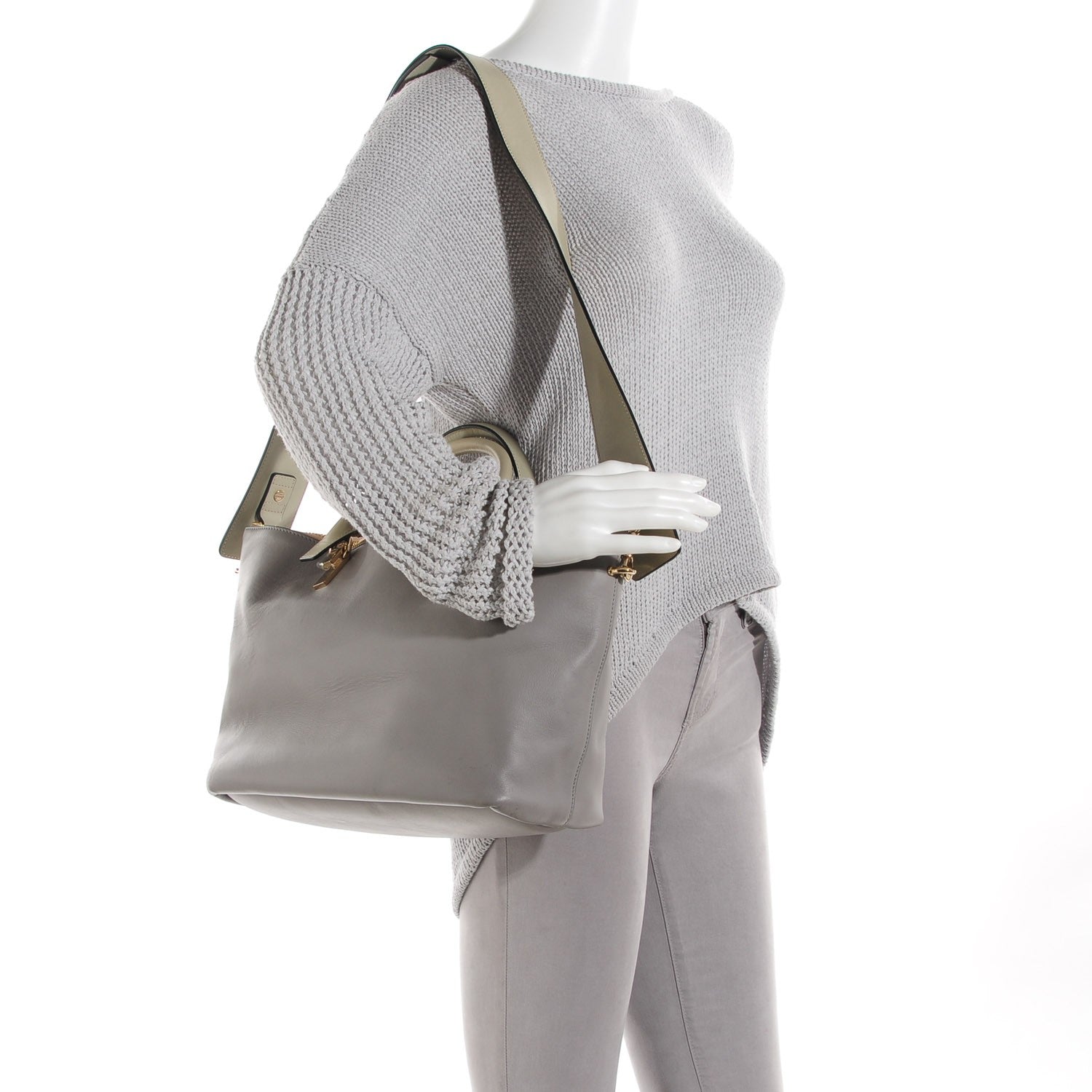 Chloe Smooth Calfskin Medium Baylee Tote Cashmere Grey 2 of 9