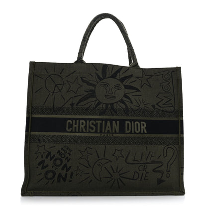 Christian Dior Canvas Embroidered Graffiti Book Tote Vert 2 of 9