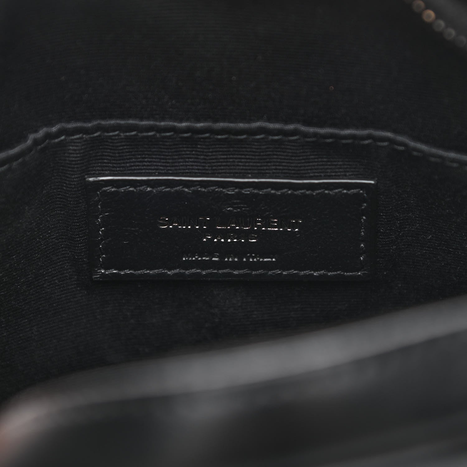 Saint Laurent Calfskin Matelasse Chevron Round Vinyle Camera Bag Black 6 of 11
