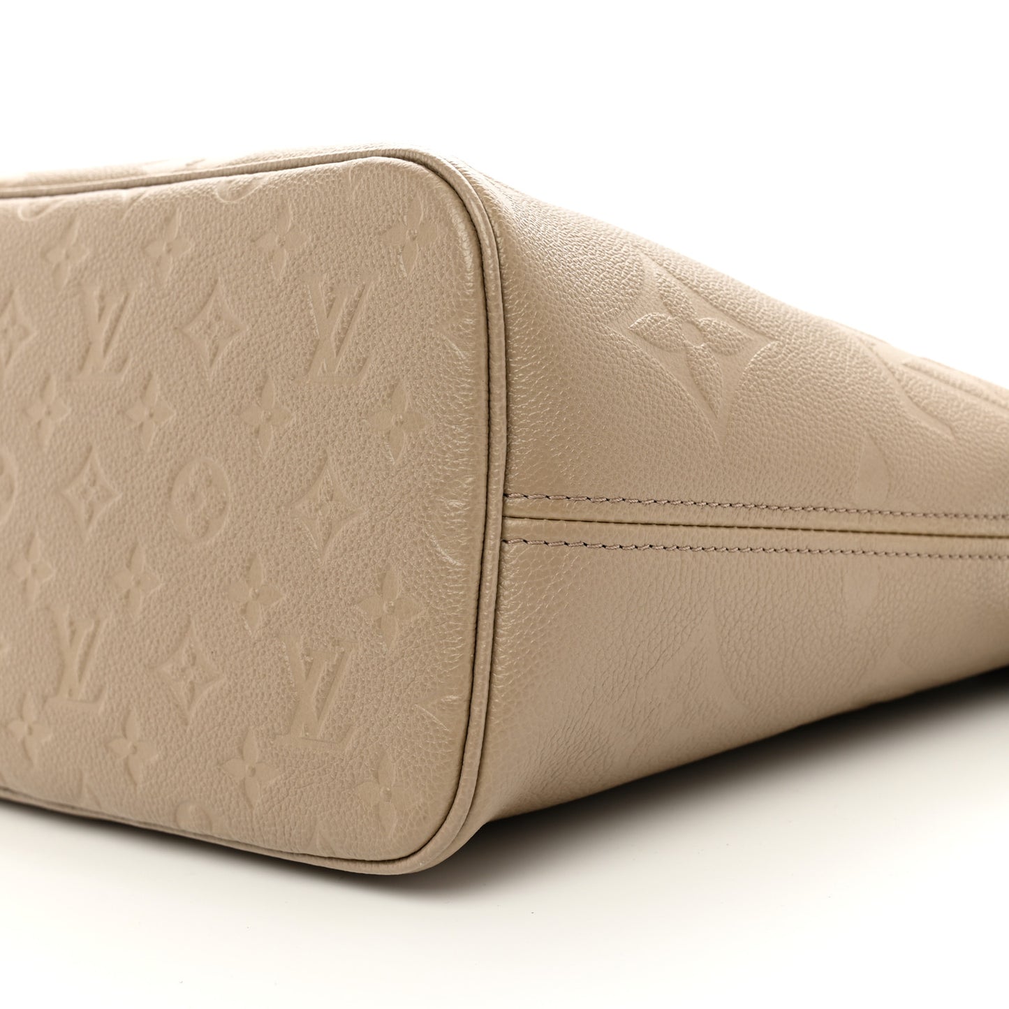 Empreinte Monogram Giant Neverfull MM Tourterelle
