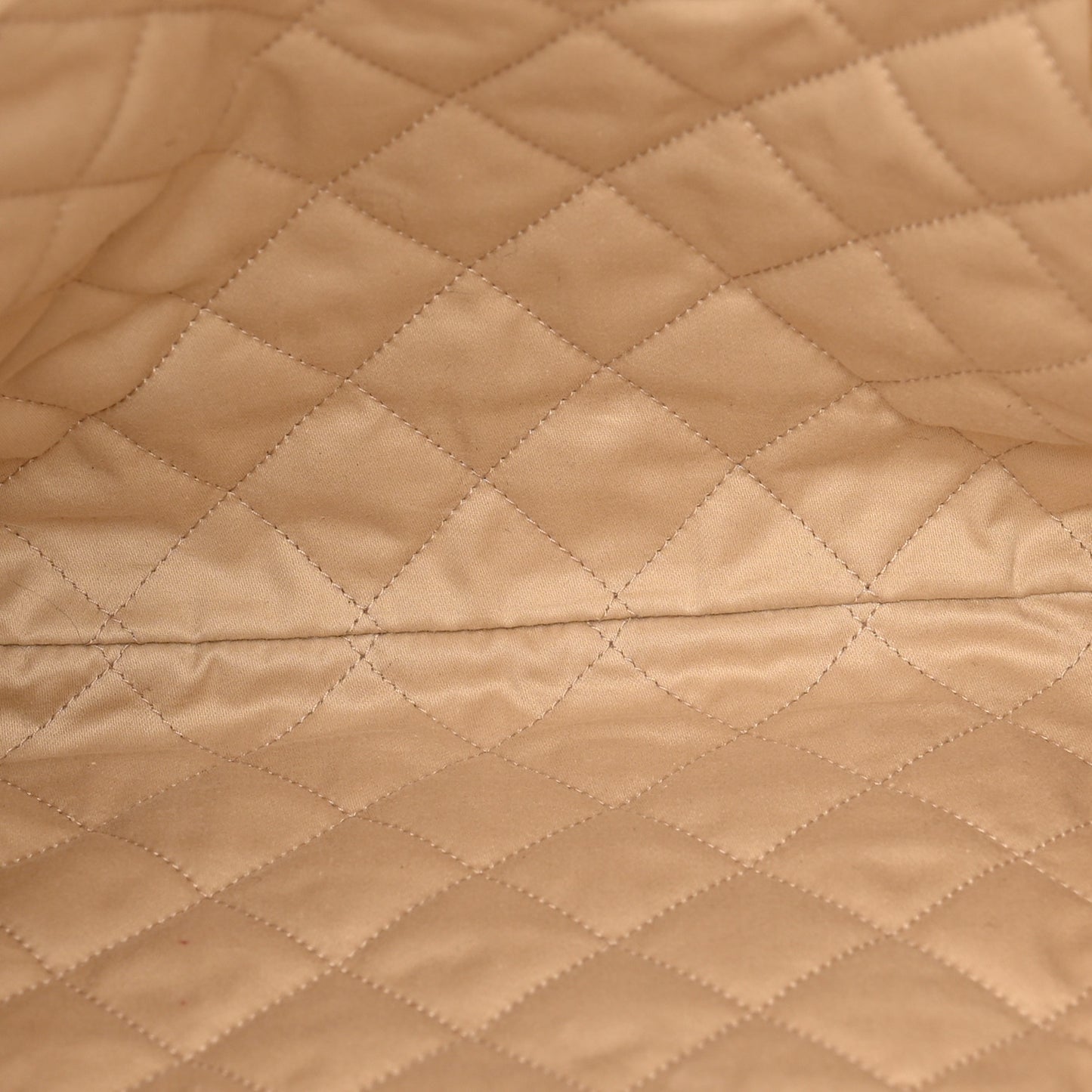 Shiny Calfskin Quilted Small Chanel 22 White