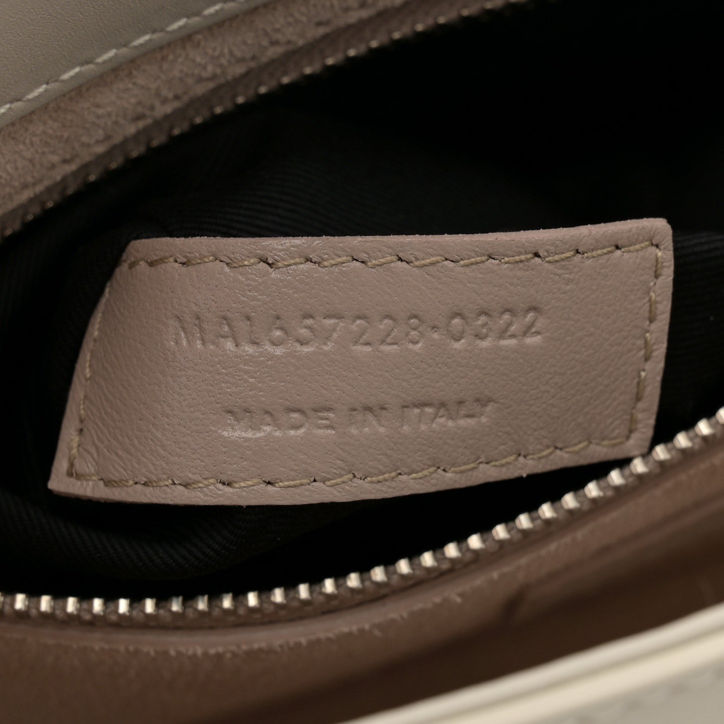 Smooth Calfskin Le 5 A 7 Hobo Blanc Vintage